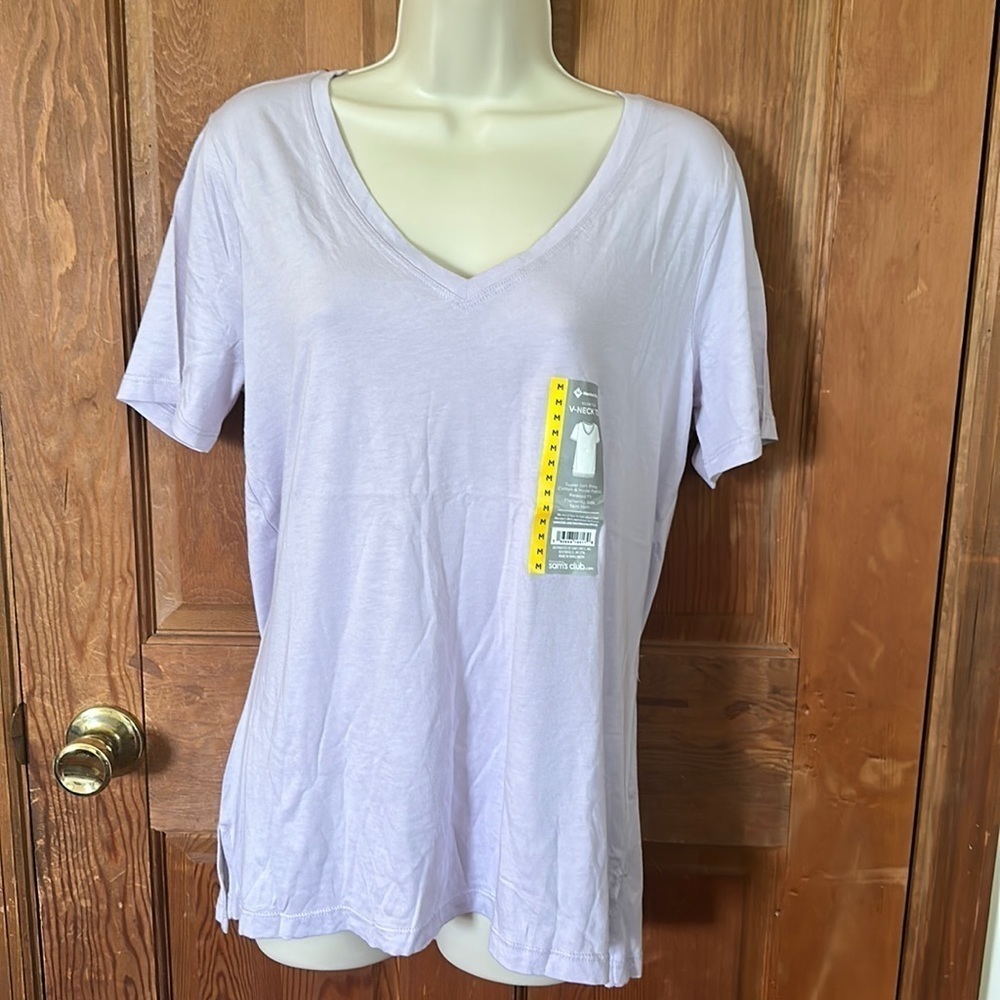 Member’s Mark Women’s Essential V-neck Tee Lavender Size Medium
